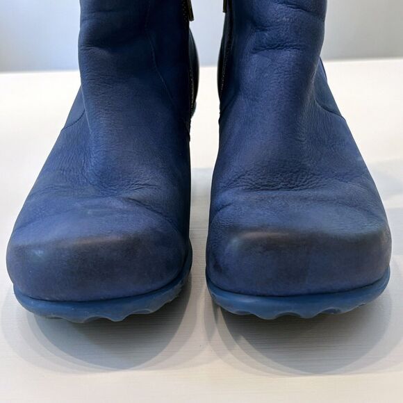 John Fluevog Women's Hopefuls Rosy Buffed Toe Blue Leather Booties US Size 8 - Picture 5 of 10